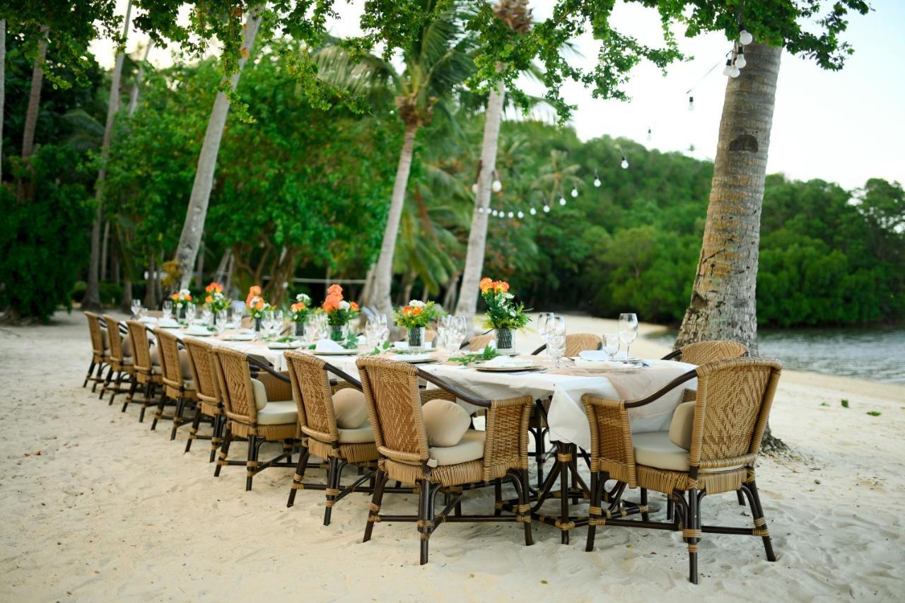 Fridays Puerto Galera Ξενοδοχείο Εξωτερικό φωτογραφία